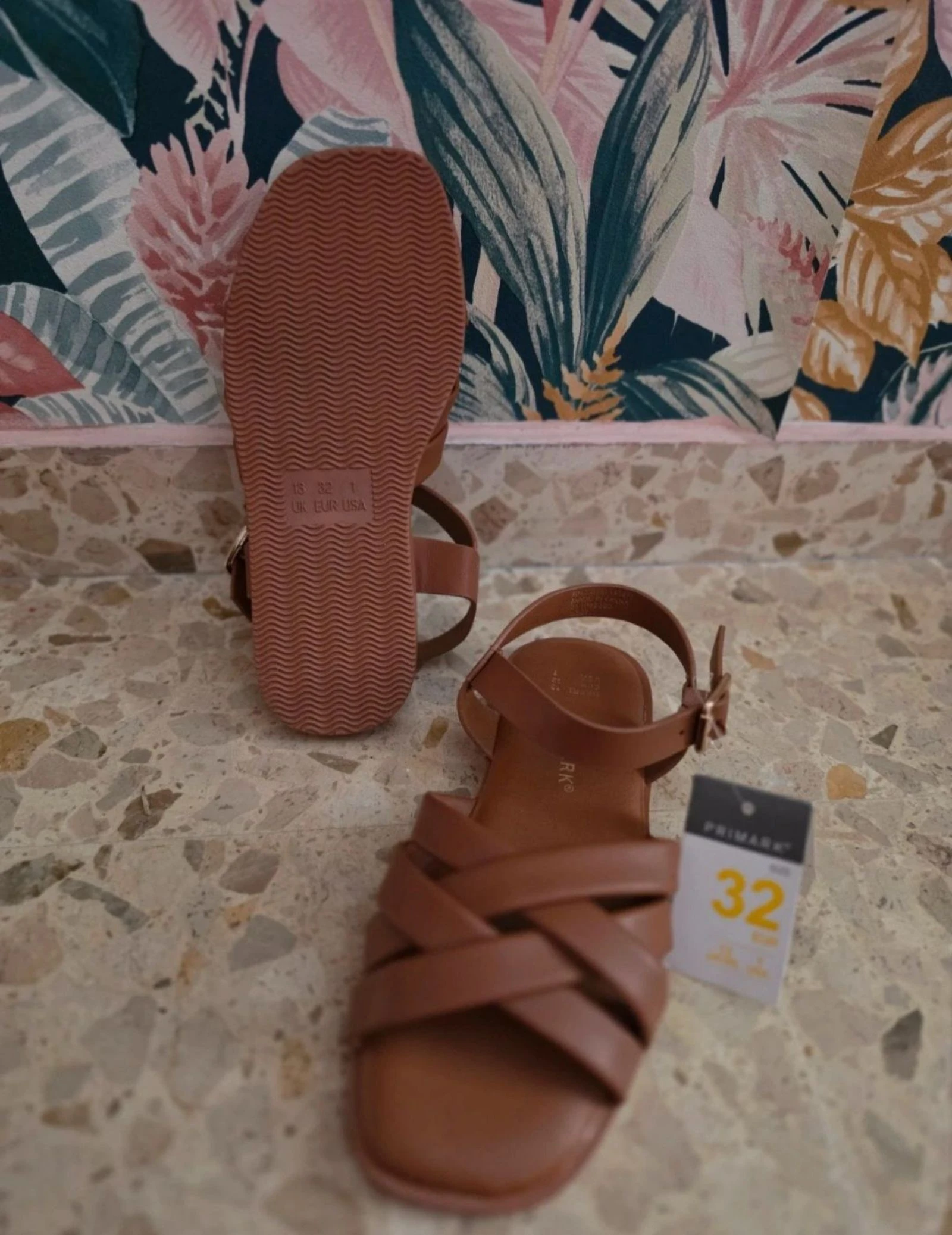 Girls sandals size 32 – photo 2